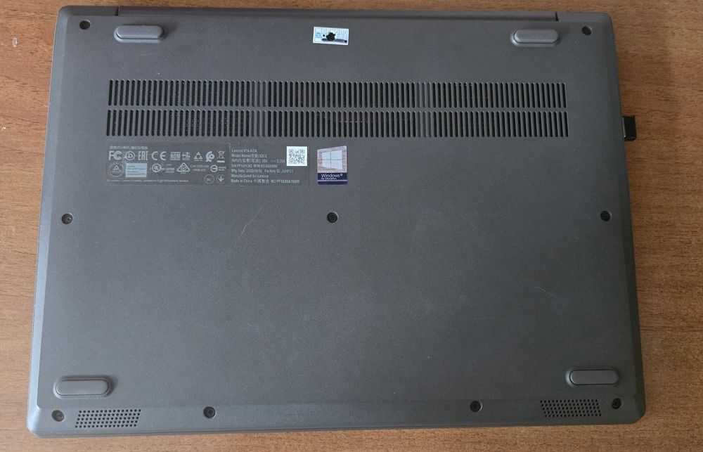 Ноутбук Lenovo 82C6