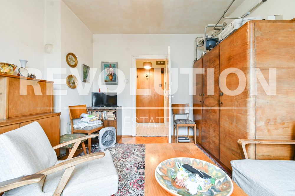 Продава се Тристаен апартамент в София, Яворов - 83 кв.м за 3856 €/кв.м - Снимка #5