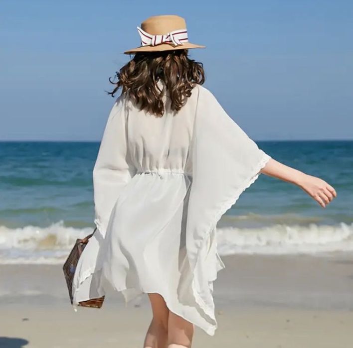 Накидка и сланцы для купания