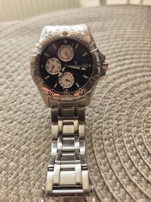 Ceas Festina Calendar