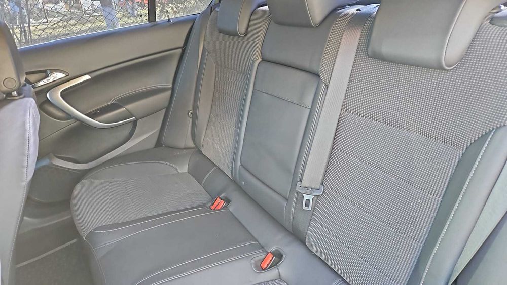 Opel Insignia A 2.0 CDTI Automată (160 CP) – 2010 | Întreținută obsesiv