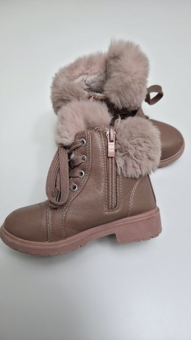 Ghete imblanite fete, piele ecologica, marimea 27