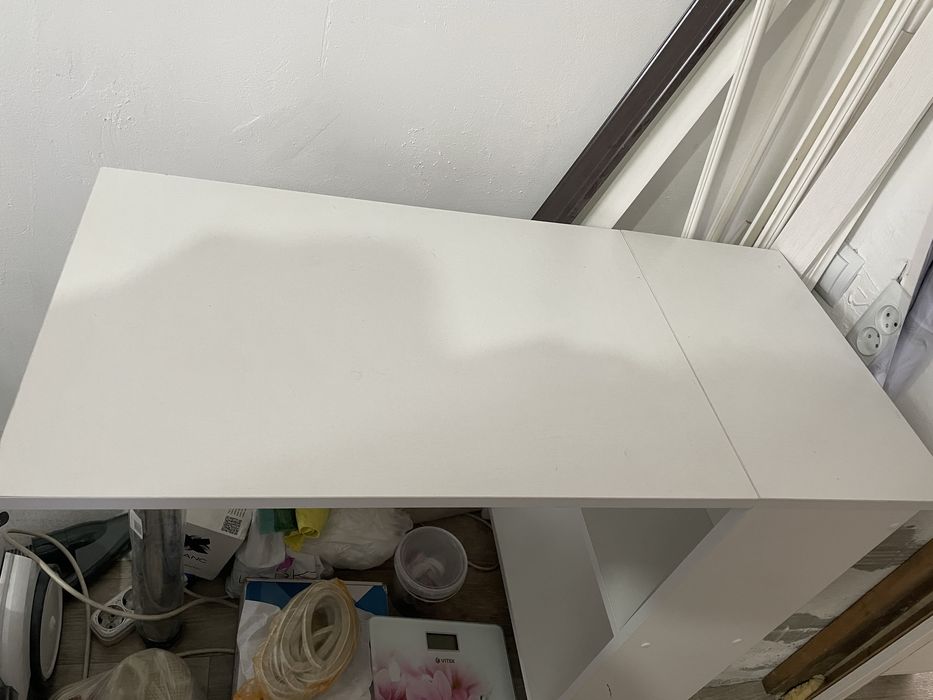 Продам маникюрный стол