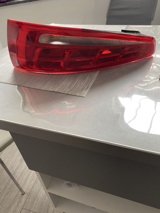 Stop ,tripla, lampa dreapta spate AUDI Q3 2011-2015