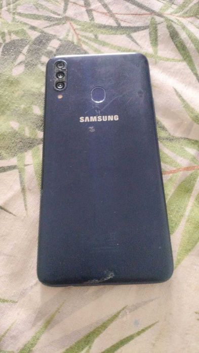 продавам Samsung A20S