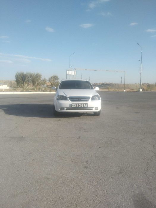 Lacetti sotiladi