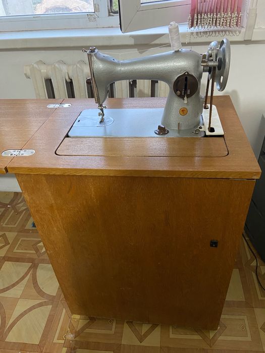 Швейная машина