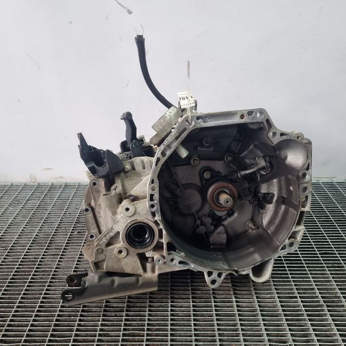 Cutie de viteze manuala Dacia Sandero 2 Facelift 1.0 SCE 2016 - 2020 73CP Manuala 5 ...