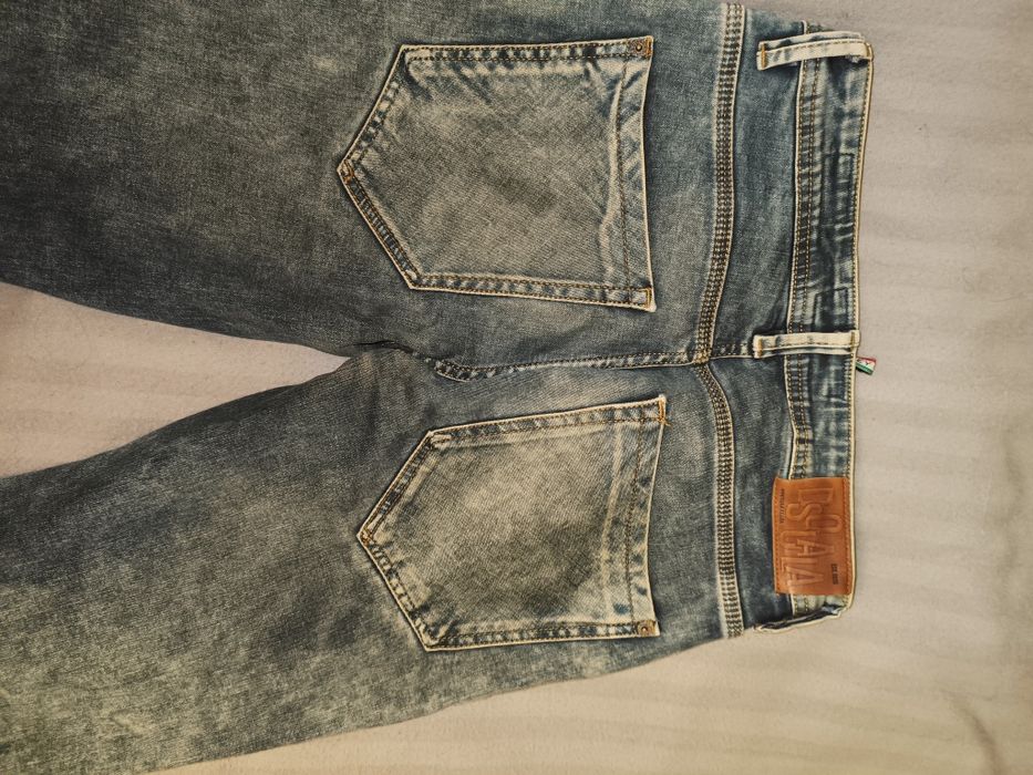 Blugi slim bărbați