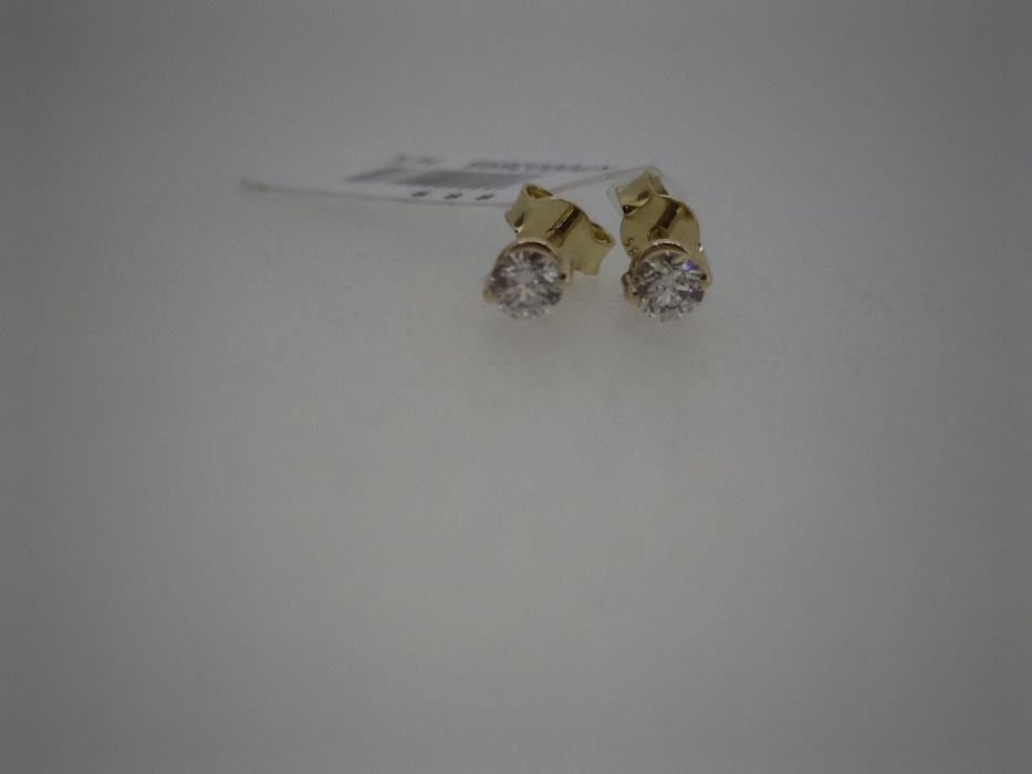 Cercei Solitaire diamante naturale 0.25ct F SI (r)