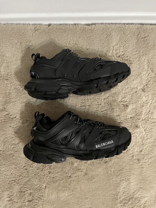 Balenciaga track mărimea 44 noi nouți cu săculeț