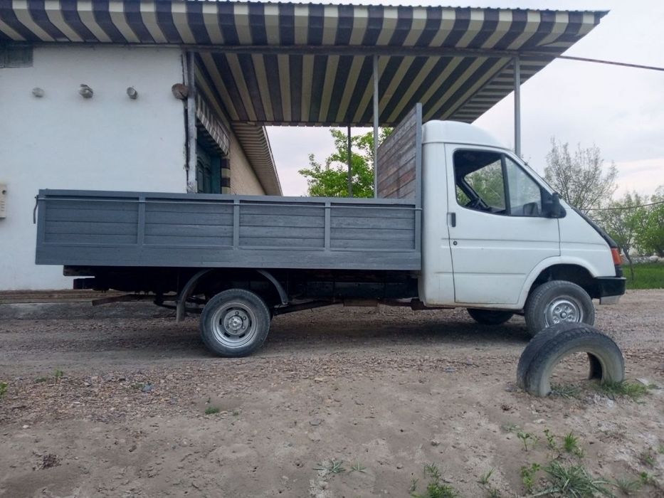 Ford sotiladi yilli 90