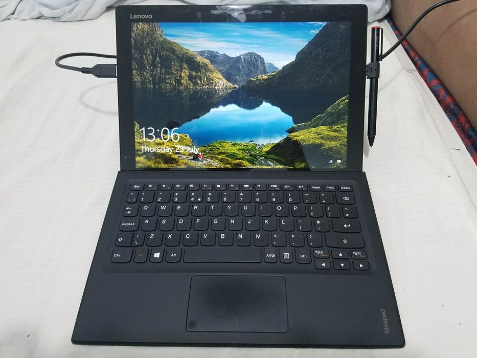 Lenovo 700 Laptop 2 in 1 Intel m5