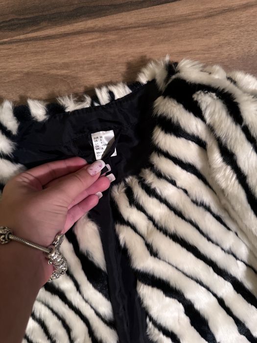 Blana imprimeu zebra. Masura S-36