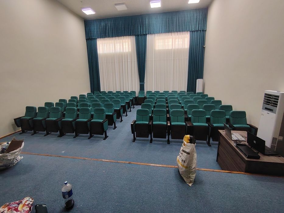 Teatralni kreslo sifatli va kafolatli