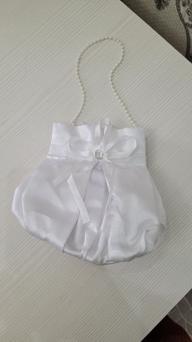 Свадебное платье классическое