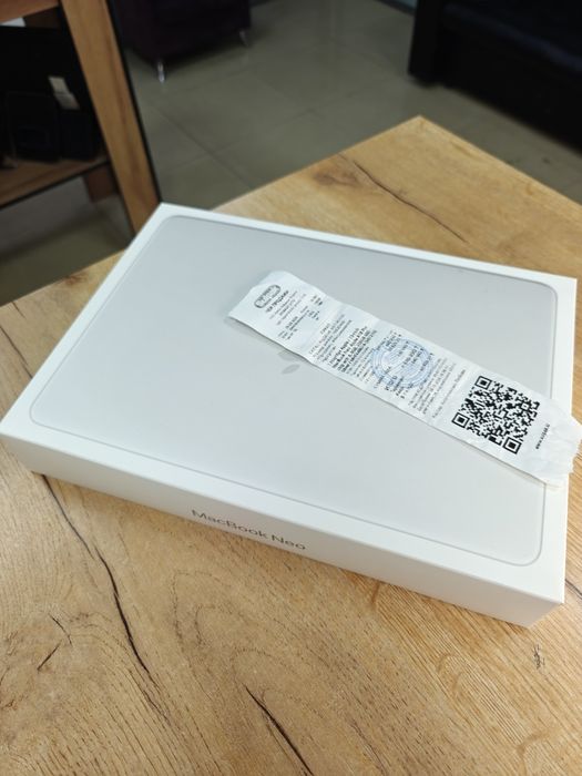 MacBook Neo Новый ЕАС Рус Клава 8/256гб Silver