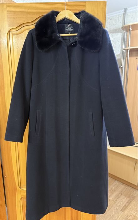 Продам демисезонное кашемировое пальто