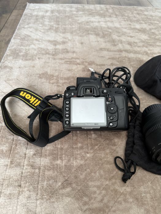 Фотоапарат Nikon D7000
