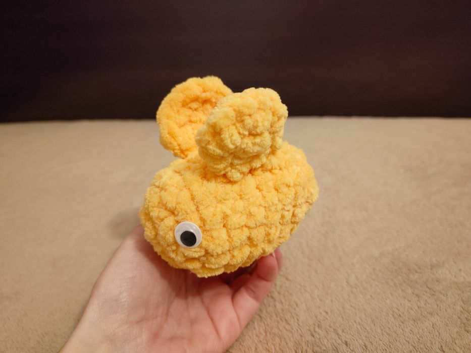 Ръчно изработена играчка от мека прежда