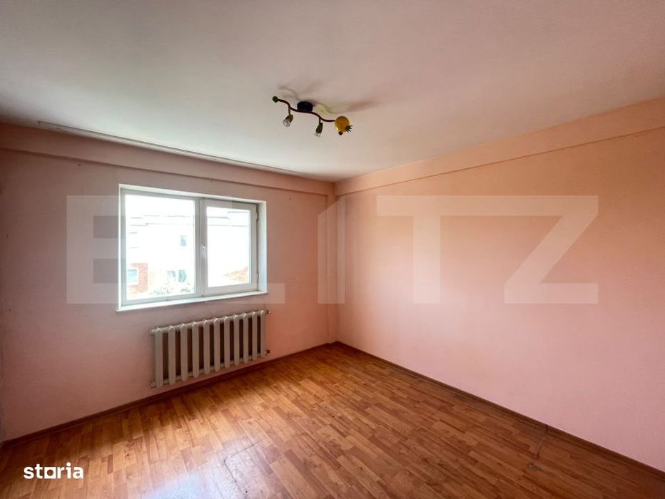 Apartament 3 camere, 66 mp, decomandat, etaj 4/4, zona Valea Rosie - S