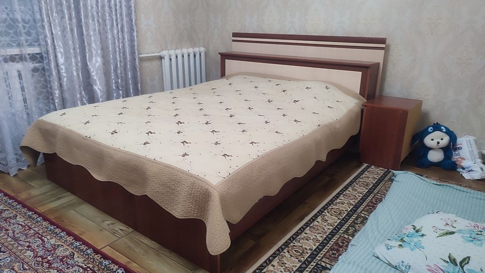 Спальный гарнитур