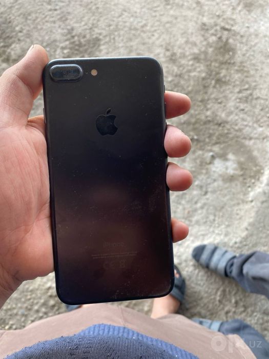 Arzonga Iphone 7 plus 550 ming som