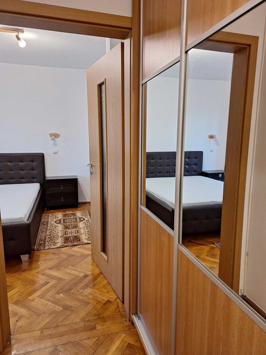 Inchiriere Apartament 4 camere, zona Strand 1 (zona liceul O. Ghibu)