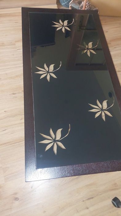 Холна ниска маса