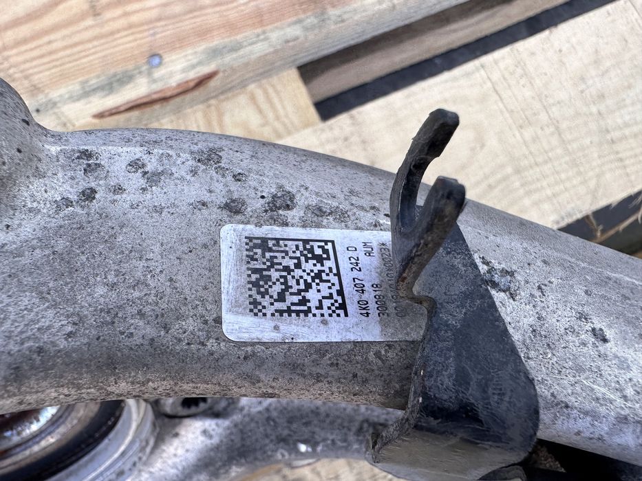 Десен шенкел AUDI A6 A7 C8 4K 4K0407242D 4K0407560D