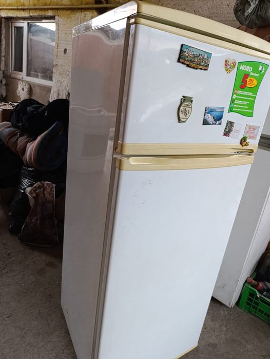 продам холодильник