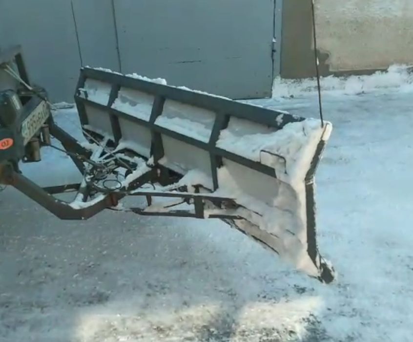 Отвал,бампер с лебёдкой