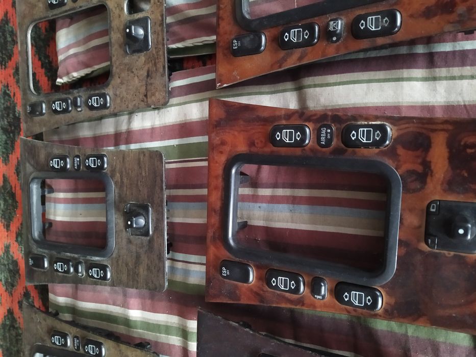 Дерево с кнопками на Мерседес Е-класс