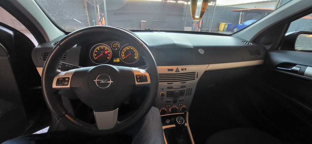Opel astra h 1.6twinport 2007