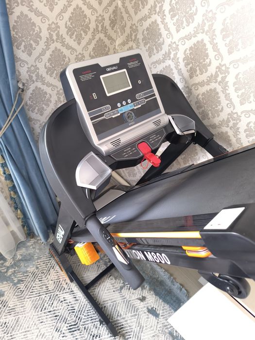 Беговая дорожка Genau Evolution M800
