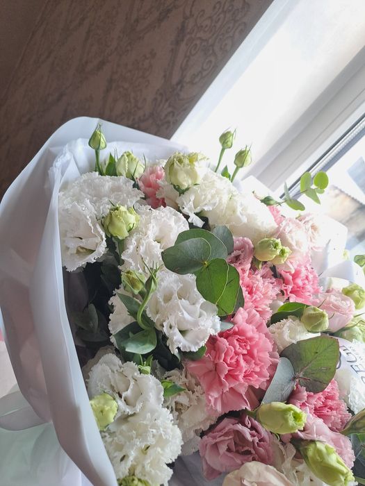 Букет гвоздика роза и т.д