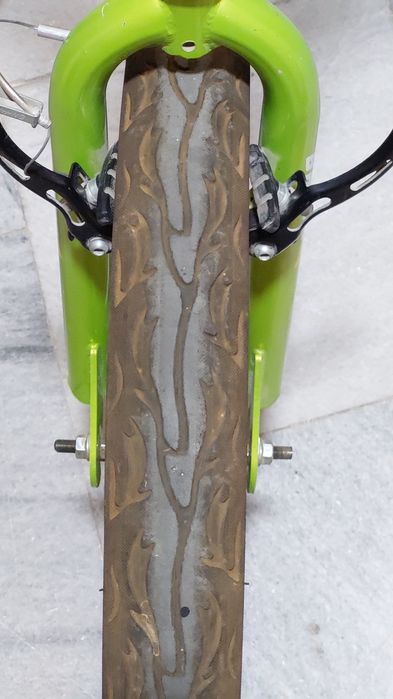 Velo BMX "ДЕСНА" keng balonli