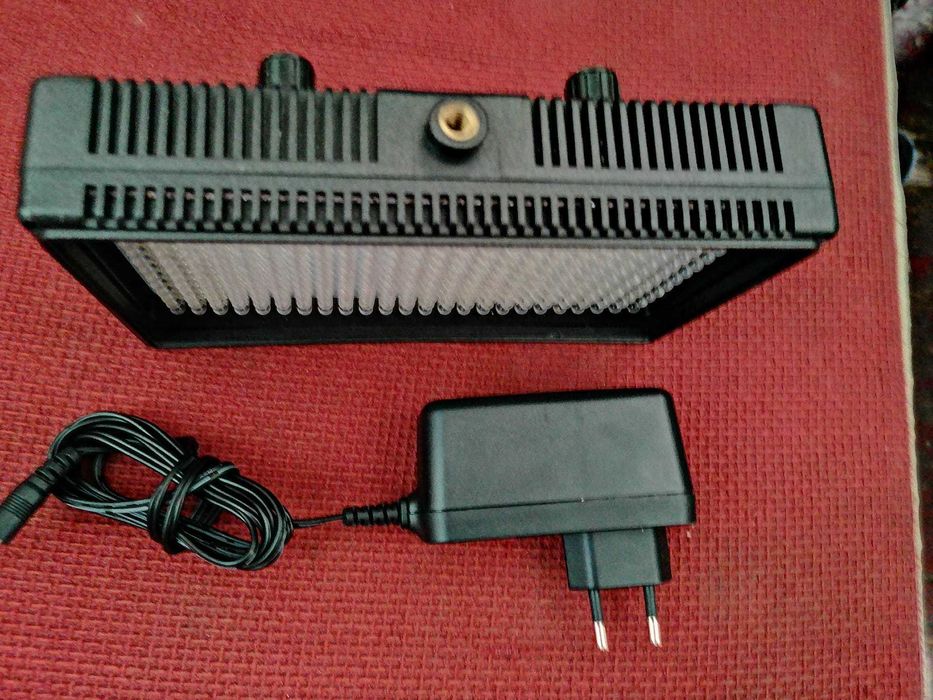 Lampa Video VL-312 BiColor 312 leduri 3200-5600K cu incarcator 220/12v