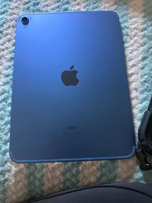 Ipad 10th generation 64gb  wi-fi