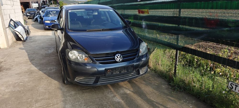 Vindem piese rezultate din dezmembrarea unui Volkswagen Golf 5 Plus