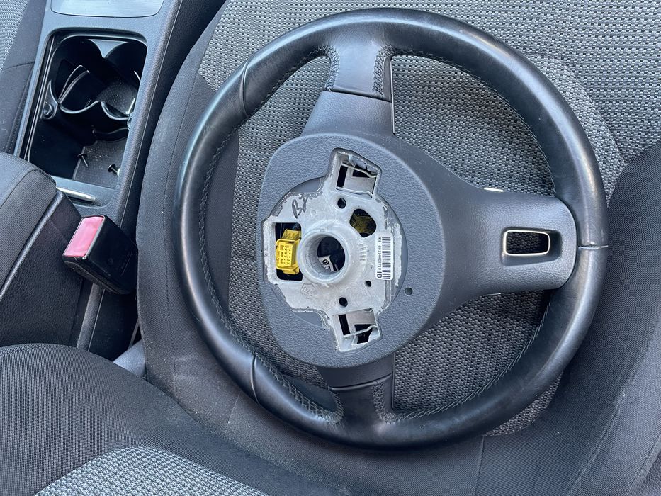 Volan piele cu comenzii si airbag vw passat b6 b7 golf6 Touran Tiguan etc