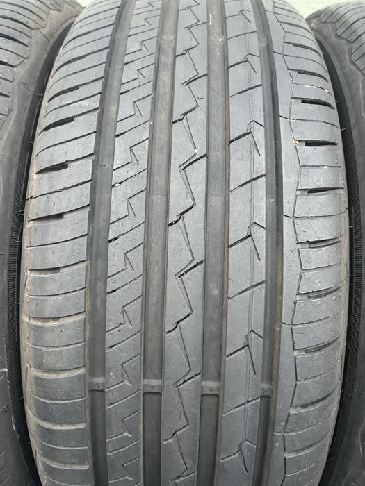 4бр 205/55/16 на 7+мм с 23дот Дебица