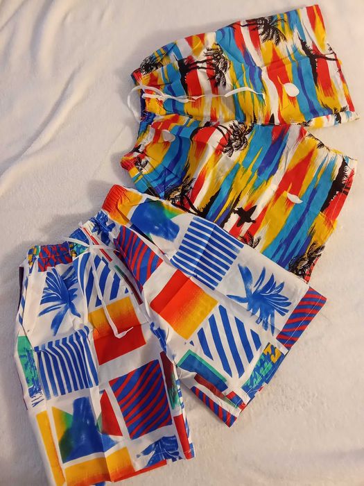 Два нови бански момче 10-12 г.за 5 евро.