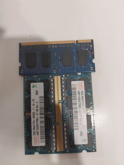 Vând piese asus , acer .