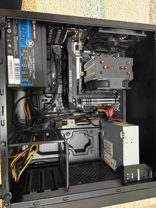 Calculator • i5-9400F • GTX 1650 4gb DDR5 • 16gb Ram • SSD 256gb Nvme