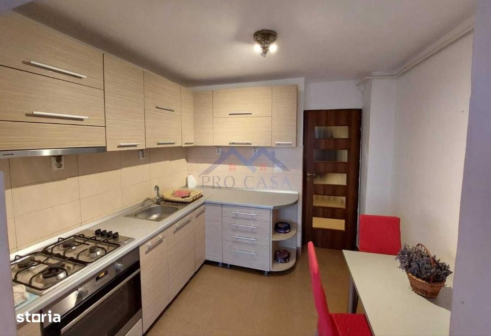 Apartament 3 camere decomandat, Tolstoi, et.2, pivnita, mobilat, utila