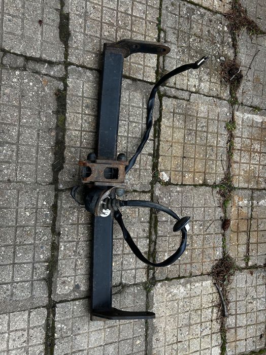 Теглич за Toyota