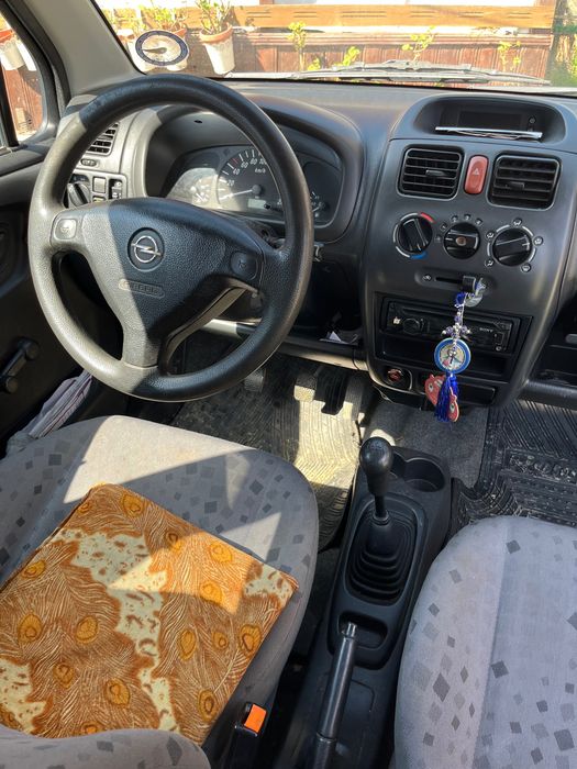 Vand Opel agila in perfecta stare de funcționare