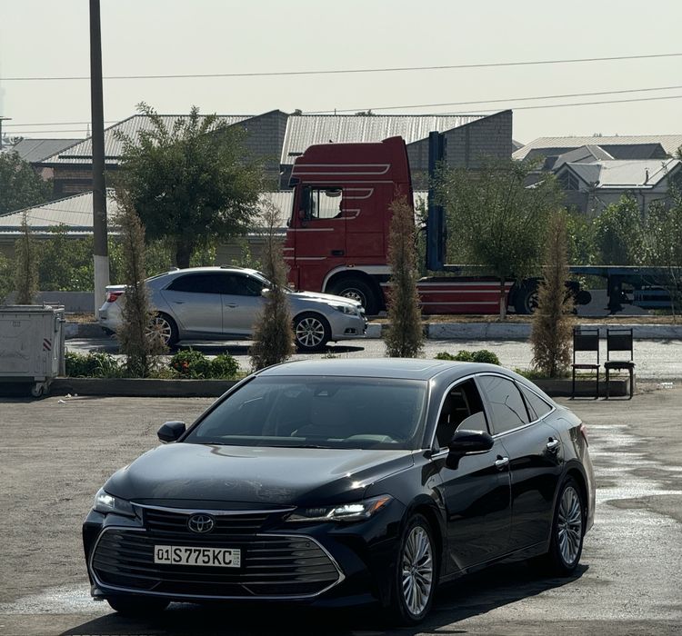 TOYOTA AVALON LIMITED Продается 2019 года