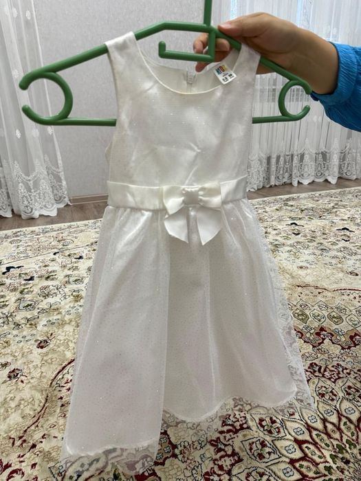 Продам детский платье